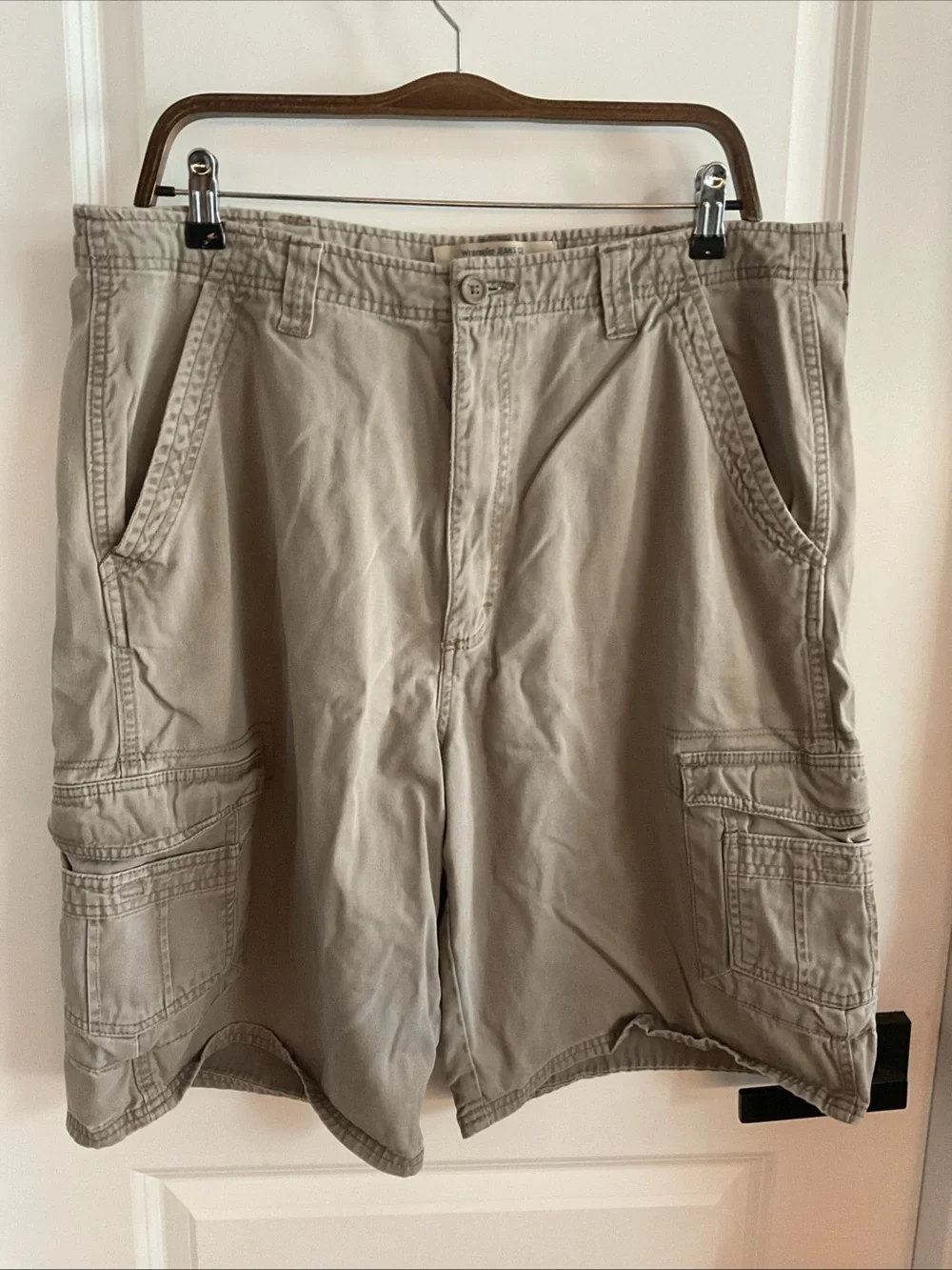 Wrangler classic cargo